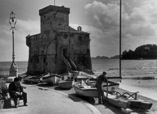 Rapallo : Rapallo. Blick zur Hafenfestung