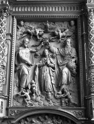 Marienaltar — Marienkrönung