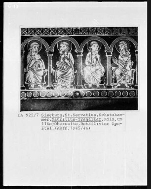 Tragaltar des heiligen Mauritius — Deckel mit Szenen aus dem Leben Christi — Die zwölf Apostel