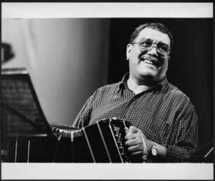 Dino Saluzzi : Portrait des Bandeonspielers Dino Saluzzi