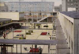Dresden-Altstadt. Ladenstraße Einkaufszentrum Webergasse (1958-1962; Wolfgang Hänsch, Gerd Dettmar und Werner Wunderwald)