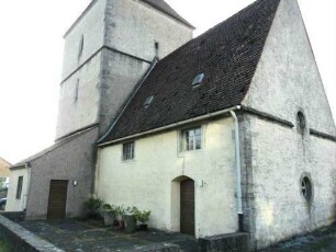 Hagenau-Ansicht von Nordwesten mit Kirchturm und Langhaus (gotische Gründung 15 Jh - Langhaus einst fest) - in Übersicht
