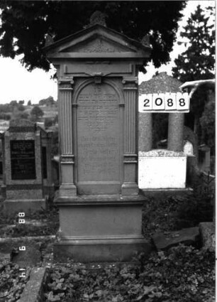 Grabstein 2088 (Index: 100097003) Maße HxBxT: 186x55x24 cm: Grabstein 2088