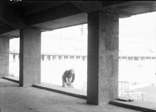 Berlin: Reichssportfeld; Durchblick von der Galerie auf Große Arena