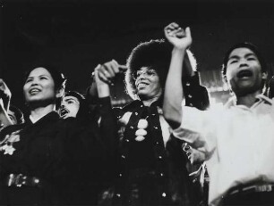 Angela Davis : Angela Davis auf der Bühne im Friedrichstadtpalast anlässlich der X. Weltfestspiele Berlin 1973