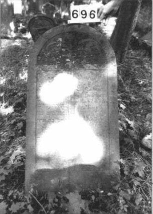 Grabstein 696