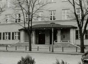 Ehemalige Knabenschule