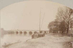 Spreebrücke am Bahnhof Jungfernheide