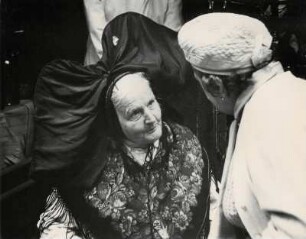 Ältere Frauen im Gespräch