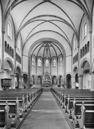 Katholische Pfarrkirche Sankt Johannes der Täufer