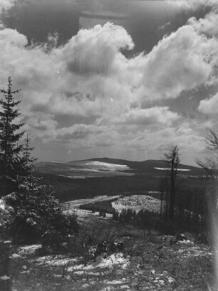 Gebirgslandschaft : Ötschosberg im Duppauer Gebirge