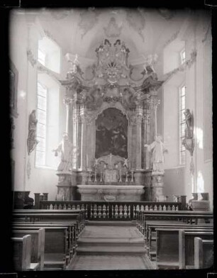 katholische Pfarrkirche, Foto: Schmidt-Glassner 1950; Hochaltar