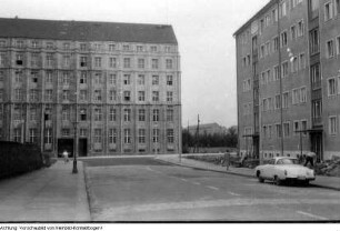 Dresden. Betriebsberufsschule (BBS) der VEB Bau-Union Dresden, September 1952