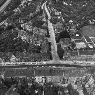 Straßenkreuzung Brühler Herrenberg und Heinrichstraße in der Erfurter Brühlervorstadt : Blickrichtung Südwesten