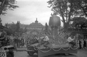 Historischer Festzug durch Rastatt anlässlich des Sängerjubiläums.