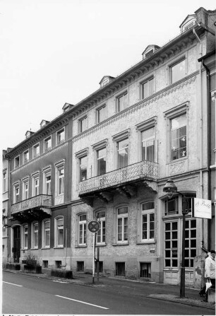 Wohnhaus; Bad Homburg, Kisseleffstraße 12