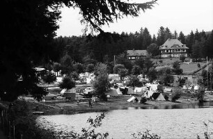 Campingplatz am Schluchsee vom Ufer aus