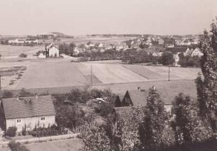 Dresden-Hellerau. Blick vom Schulturm auf Klotzsche mit Flughafen