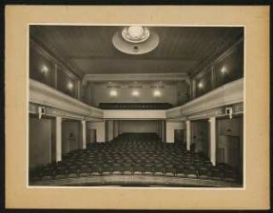 Stadttheater, Pforzheim: Ansicht Bühne und Zuschauerraum