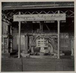 München, Deutsches Museum, Modell des Hammers "Fritz" aus der Krupp'schen Schmiedehalle