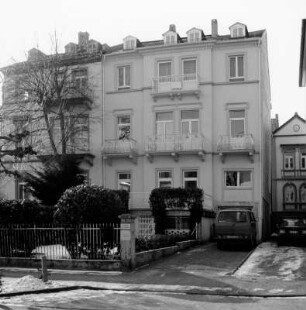 Wohnhaus; Bad Homburg, Kaiser-Friedrich-Promenade 19
