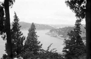 [Istanbul: Tarabya, deutsche Kriegsgräber, Blick aufs Meer]