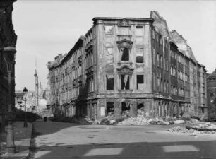 Dresden. Rampische Straße. Blick gegen die Frauenkirche