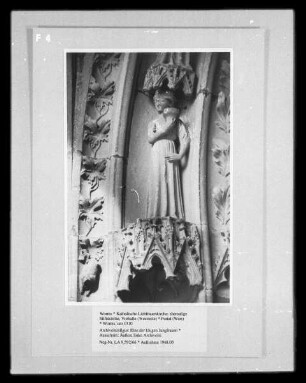 Archivoltenfigur: Eine der klugen Jungfrauen