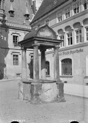 Brunnenhaus auf dem Marktplatz