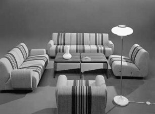 Sitzgruppe (Modell 5303)