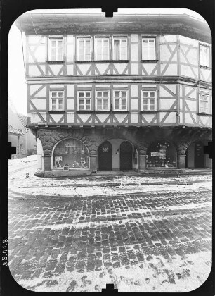Nordhausen, Barfüßerstraße 5. Wohnhaus mit Läden. Straßenfront (Teilansicht)