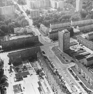 Straßenkreuzung Rosa-Luxemburg- und Karl-Marx-Straße in Frankfurt/Oder : Blickrichtung Nordwesten