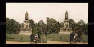 Denkmal des Naturforschers Carl von Linne im Humlegarden, Stockholm