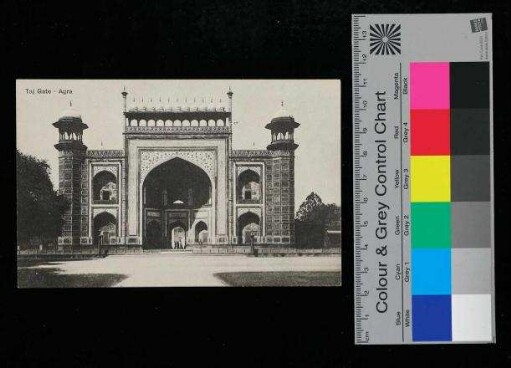 Distance of Taj - View from the Fort - Agra