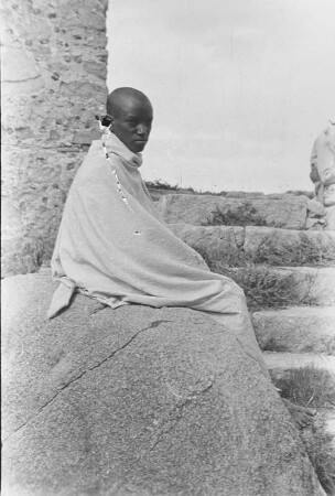 Mönch des Klosters auf dem Monte Bizen (Ost- und Südafrikaexpedition Troll-Wien 1933-1934)