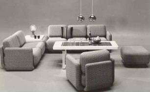 Couchtisch : Sitzgruppe und Couchtisch (1975; VEB Möbelkombinat "neuzera" Rathenow)