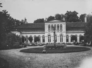 Neustrelitz. ehemaliges Residenzschloß. Gartenfront der Orangerie