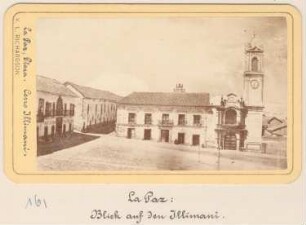 Plaza von La Paz und Illimani