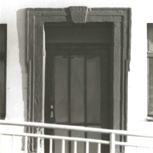 Reichenbach (Vogtland), Am Graben 11. Wohnhaus (bez. 1780). Portal (Teilansicht)