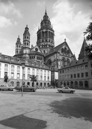 Dom Sankt Martin und Stephan — Westwerk