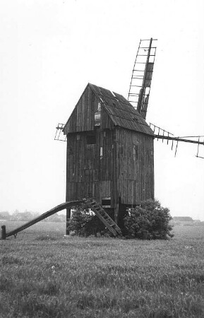 Mockrehna-Langenreichenbach. Bockmühle bei der ehem. Feldmühle, runiös