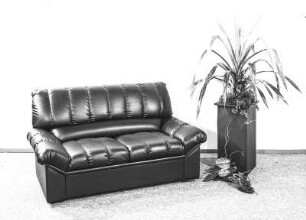 Hausmesse des VEB Thüringer Möbelkombinat Suhl, 1987. Sofa des VEB Thüringer Möbelkombinat Suhl