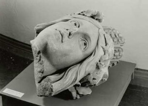 Kopf der Germania vom zerstörten Germania-Denkmal in Dresden