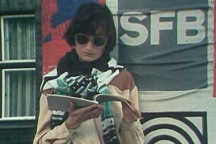 Elfriede Jelinek – Die Sprache von der Leine lassen