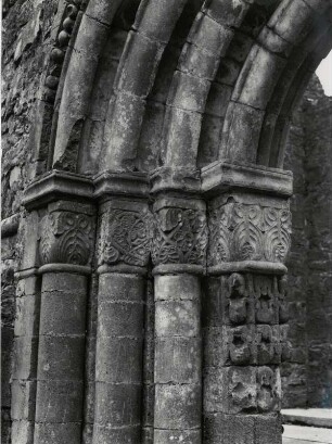 Detail vom romanischen Nordportal
