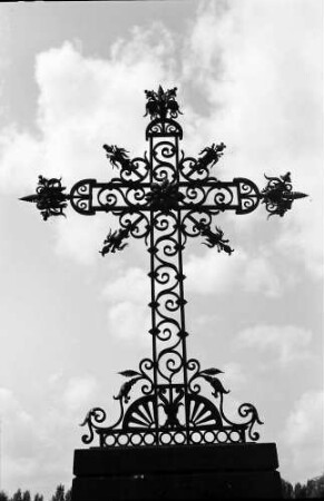 Insel Reichenau: Friedhofskreuz