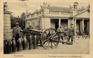 Erster Weltkrieg - Feldpostkarten. "Karlsruhe - Erobertes Geschütz an der Schlosswache"
