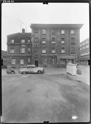 Cottbus-Mitte, Töpferstraße. Wohnhäuser mit Laden. Straßenfront