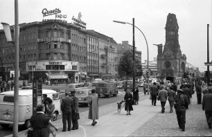 Berlin: Kurfürstendamm, Ecke Joachimstaler Straße