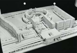 Versammlungszentrum am Mehringplatz, Berlin-Kreuzberg (Diplomarbeit bei Bernhard Hermkes): Modellfoto